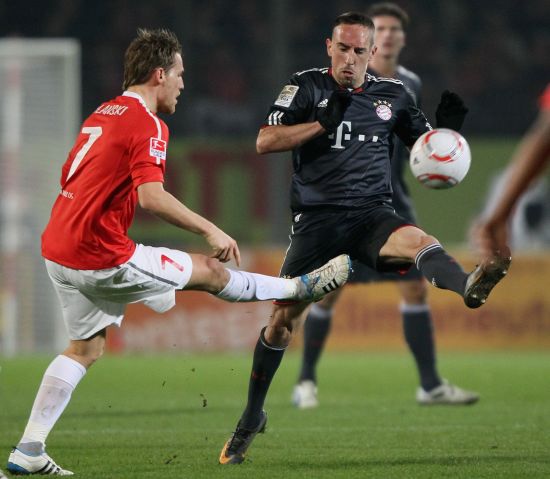 同时也吸引 同时也吸引